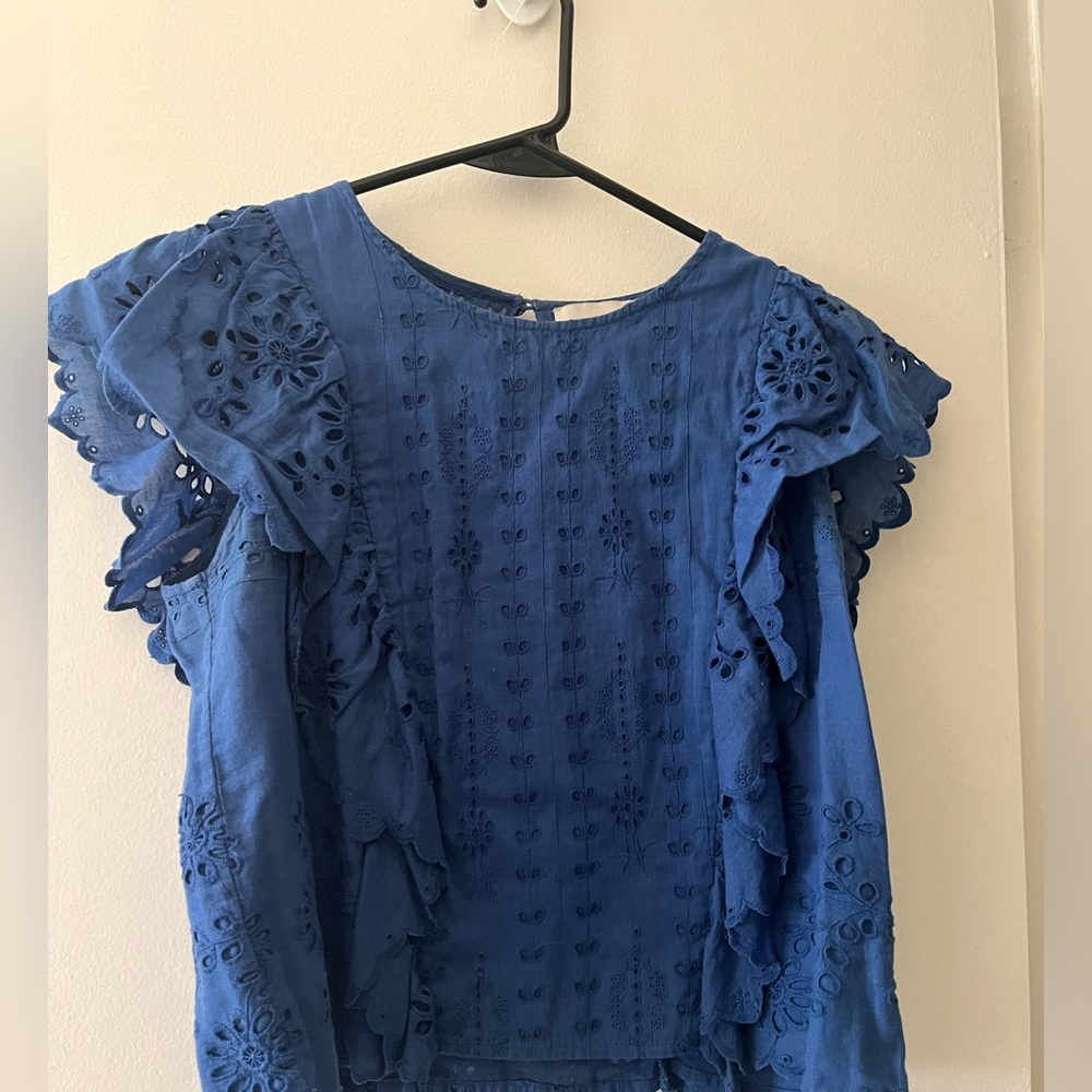 Sea New York, blue flowy top